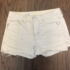 Gap slim cut off shorts size 25